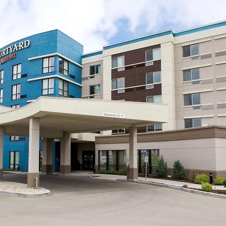 Courtyard By Marriott Edmonton West Hotel Екстериор снимка