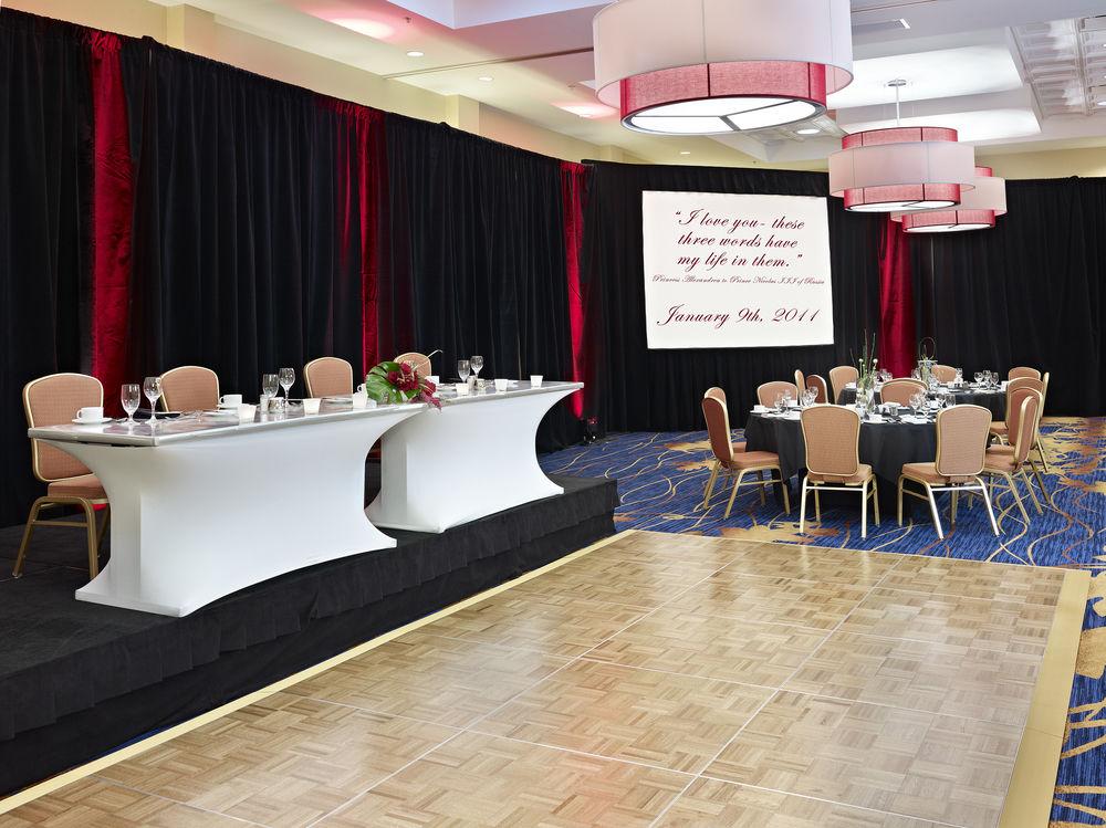 Courtyard By Marriott Edmonton West Hotel Екстериор снимка