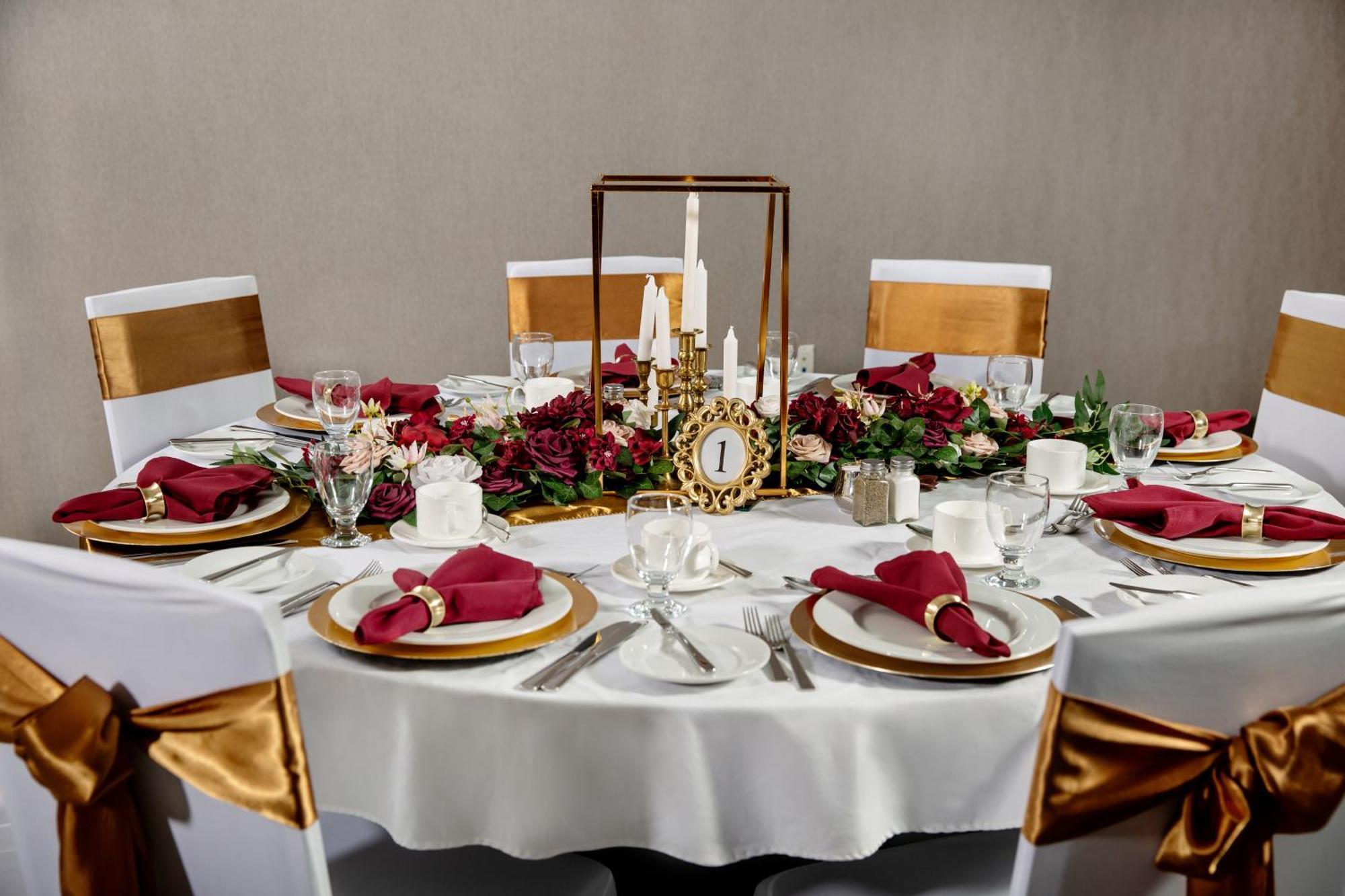 Courtyard By Marriott Edmonton West Hotel Екстериор снимка