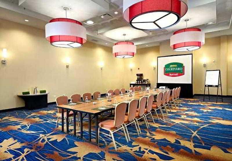 Courtyard By Marriott Edmonton West Hotel Екстериор снимка